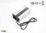 Standardowa ładowarka akumulatorów CE i RoHS 60V 8A z technologią SMPS 4 Steps Smart Charging